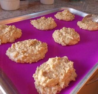 porciones-bandeja-galletas-avena-chocolate