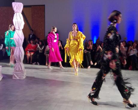 BLOGSSIPGIRL HA ESTADO ALLÍ: ARAGÓN FASHION WEEK. DESFILES DOZ, ROBERTO VERINO Y MARÍA ESCOTÉ