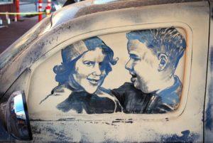 obras de arte hechas con la suciedad de los autos