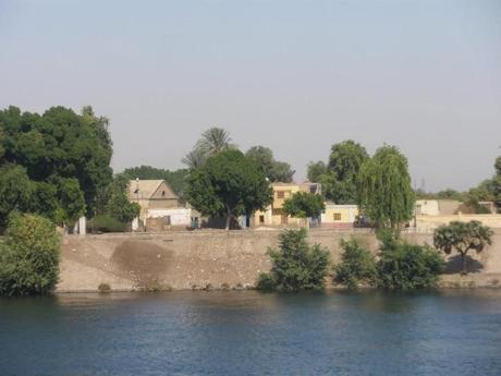 El Templo de Horus y la fiesta de las chilabas El-Templo-de-Horus-y-la-fiesta-de-las-chilabas El Templo de Horus y la fiesta de las chilabas