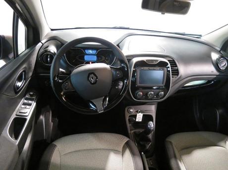 Renault Captur Business Illustration Que Vraiment Incroyable