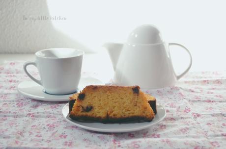 Bizcocho de naranja con chocolate sin gluten y sin lactosa