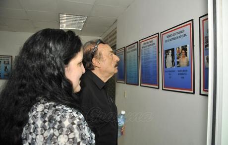 Ignacio Ramonet con periodistas cubanos Ignacio Ramonet con periodistas cubanos