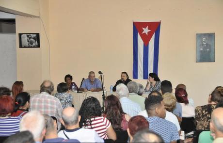 Ignacio Ramonet con periodistas cubanos Ignacio Ramonet con periodistas cubanos