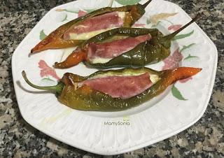 PIMIENTOS VERDES RELLENOS DE JAMÓN  Y QUESO