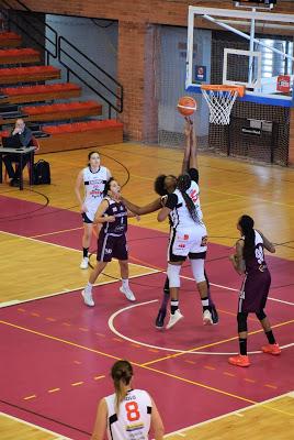 Galería de emociones del Bàsquet Femení Sant Adrià-Ensino