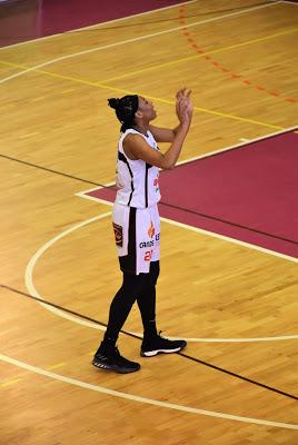 Galería de emociones del Bàsquet Femení Sant Adrià-Ensino