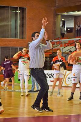 Galería de emociones del Bàsquet Femení Sant Adrià-Ensino