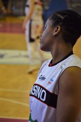 Galería de emociones del Bàsquet Femení Sant Adrià-Ensino