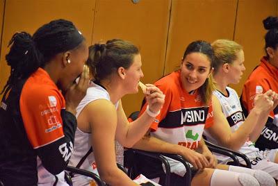 Galería de emociones del Bàsquet Femení Sant Adrià-Ensino