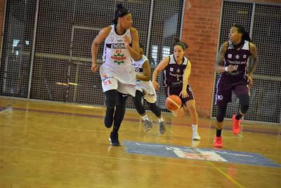 Galería de emociones del Bàsquet Femení Sant Adrià-Ensino