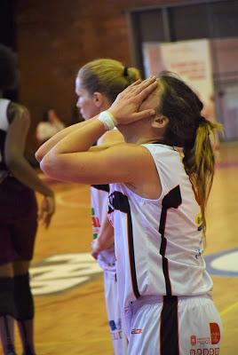 Galería de emociones del Bàsquet Femení Sant Adrià-Ensino