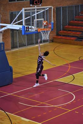 Galería de emociones del Bàsquet Femení Sant Adrià-Ensino