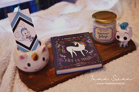Reseña | El pequeño libro de los Unicornios Reseña | El pequeño libro de los Unicornios