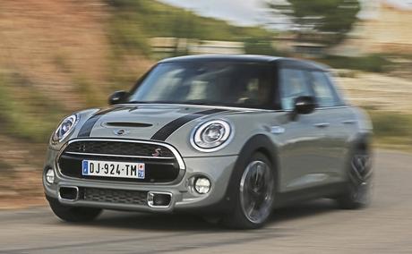 Mini Cooper 5 Portes Illustration Que Vraiment Gracieux