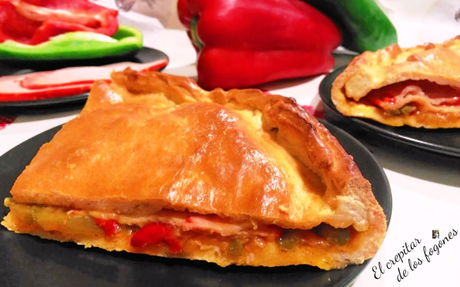 EMPANADA DE LOMO ADOBADO Y PIMIENTOS