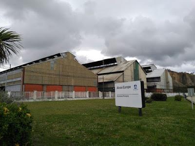 Alcoa: política de tierra quemada