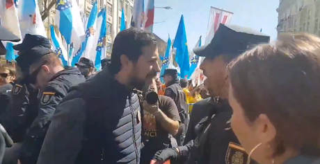 Alcoa: política de tierra quemada