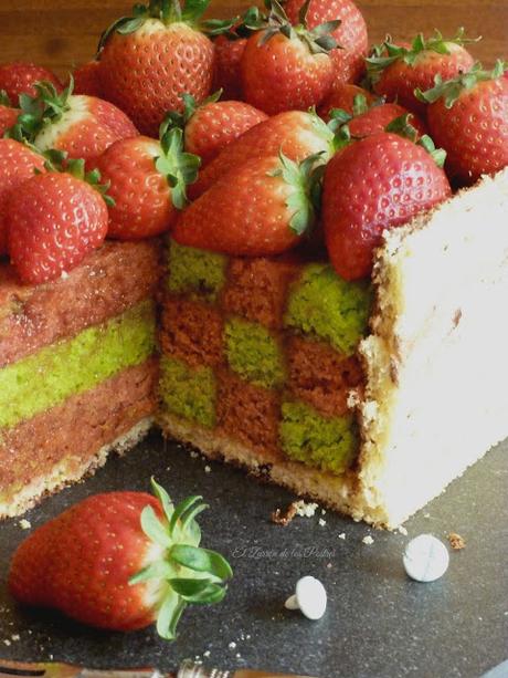 Tarta Caja de Fresas. Trampantojo
