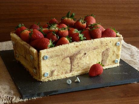 Tarta Caja de Fresas. Trampantojo