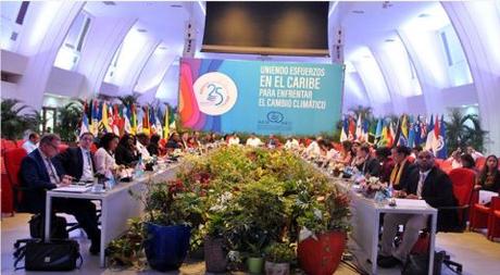 La AEC emite declaración llamando a la paz.