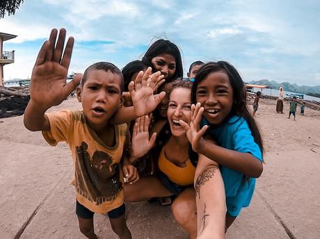 kids-flores ▷ Cómo obtener alojamiento gratuito a cambio de trabajo (permanecer en el camino por más tiempo)