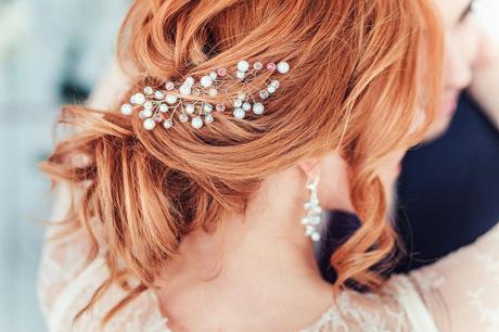 Wedding hairstyle Shutterstock - Fotógrafo: frantic00﻿