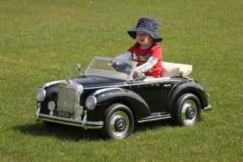 Coches eléctricos para niños que alimentan emociones