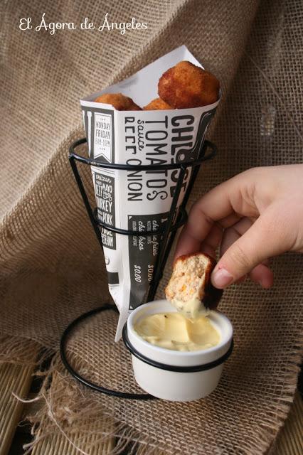 Bocaditos de pollo con salsa mayonesa picante El Ágora de Ángeles bocaditos de pollo, salsa mayonesa picante