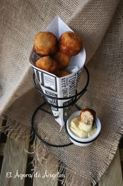Bocaditos de pollo con salsa mayonesa picante El Ágora de Ángeles bocaditos de pollo, salsa mayonesa picante