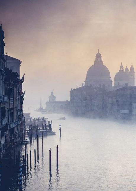 EL HOTEL ENCANTADO: ¡Una gran novela de intrigas y fantasmas de Wilkie Collins!