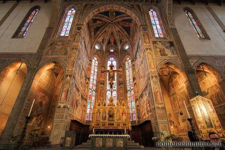 altar-de-la-iglesia-de-la-santa-croce-de-florencia Que ver en Florencia en 3 días: ruta imprescindible