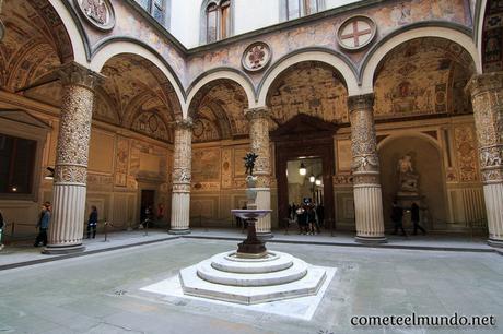 patio-del-palacio-vecchio Que ver en Florencia en 3 días: ruta imprescindible