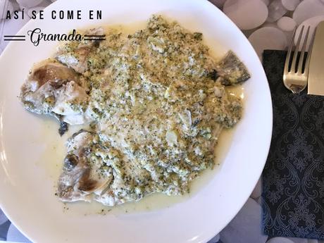 Dorada con salsa Alfredo y brócoli