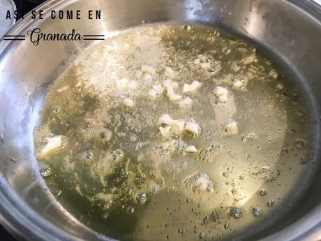 Dorada con salsa Alfredo y brócoli