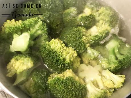 Dorada con salsa Alfredo y brócoli