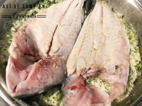 Dorada con salsa Alfredo y brócoli