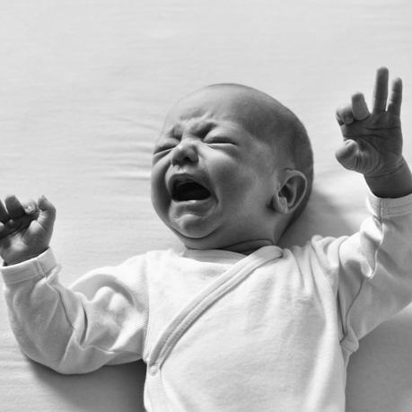 Síndrome de la cuna con pinchos o por qué los bebés no quieren dormir en su cuna