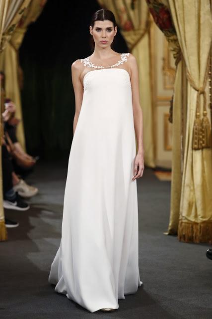 Santos Costura enamora en Atelier Couture con su colección de vestidos de novia 2020 más exquisita y afrancesada