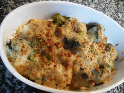 Brécol gratinado con merluza