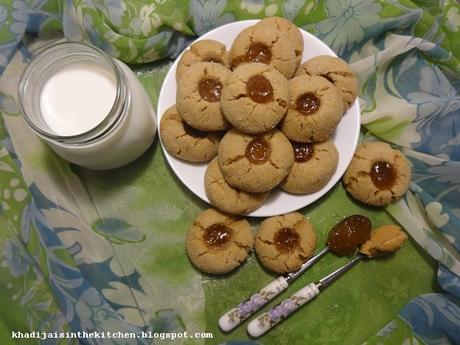 BISCUITS AU BEURRE D’ARACHIDE ET À LA CONFITURE / PEANUT BUTTER JAM COOKIES / GALLETAS CON MANTEQUILLA DE MANI Y MERMELADA / بسكوي بزبدة الفول السوداني