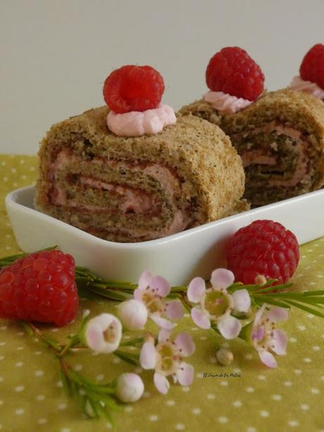 Brazo de Gitano de Té Matcha, Frambuesa y Queso Brazo de Gitano de Té Matcha, Frambuesa y Queso