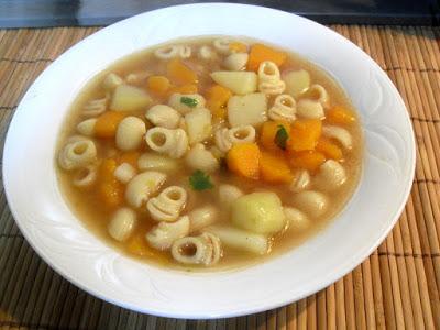 Sopa de pasta con calabaza y patata (Minestra di pasta con zucca e patate) Sopa de pasta con calabaza y patata (Minestra di pasta con zucca e patate)