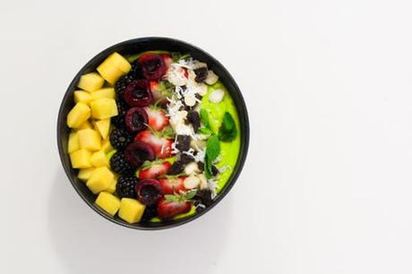 Top 7 desayunos fitness ricos en proteínas, saludables y energéticos smoothie bowl