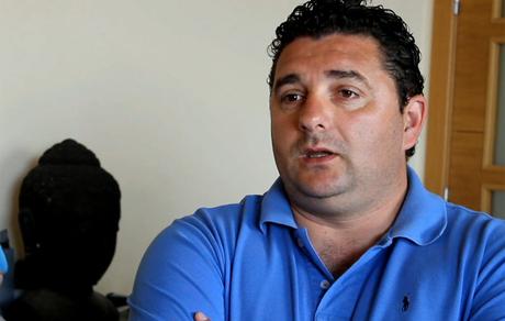 Futbolistas que engordaron y mucho tras dejar el fútbol Viqueira siempre tuvo problemas con el peso como jugador. Cuando se retiró pues eso.