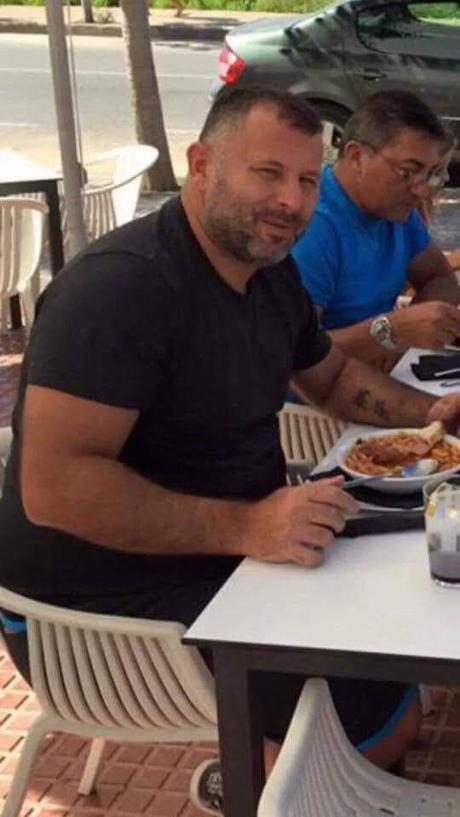 Futbolistas que engordaron y mucho tras dejar el fútbol Javi Moreno triunfó en el Alavés entre otros y llegó a jugar en el Milán. Después subió un poco de peso.