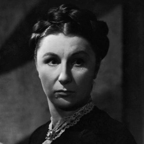 Galería de favoritos 63 / La señora Danvers Galería de favoritos 63 / La señora Danvers