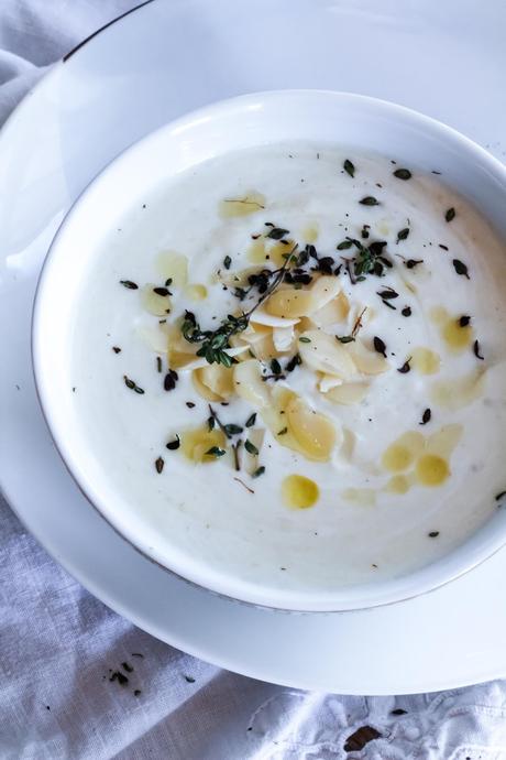 Crema de ajoblanco , receta tradicional