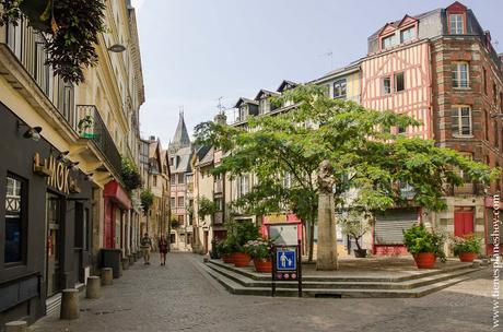 Ruan Rouen turismo diario viaje Normandia Bretaña visitar