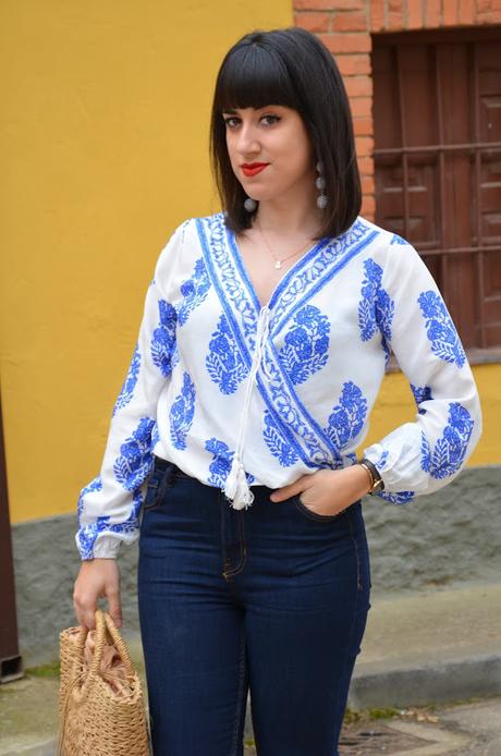 Top cruzado de estilo boho